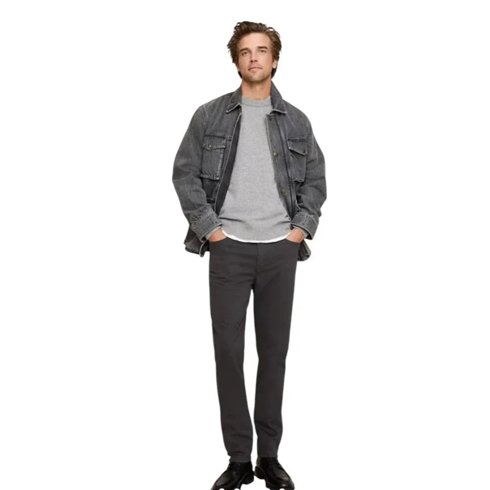 Banana Republic Men's Traveler Slim Fit Charcoal Gray Jeans 33x30